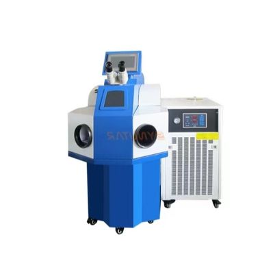 Macchina di saldatura laser per gioielli raffreddata ad acqua con frequenza di impulsi da 1-50 Hz e diametro di punto da 0,2-2 mm
